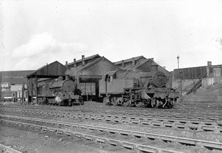 Photograph of 40157 3P Class (1 of 2)