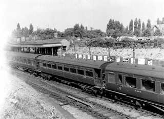 Photograph of Old Coach No 9655