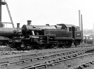 Photograph of 40117 3P Class (1 of 3)