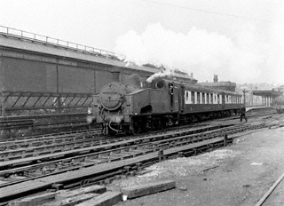 Photograph of 68988 J50/4 Class (1 of 3)