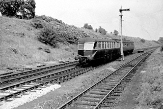 Photograph of Diesel Railcar at Hatton Bank (1 of 2)